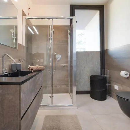 Ca Moderna Apartment *